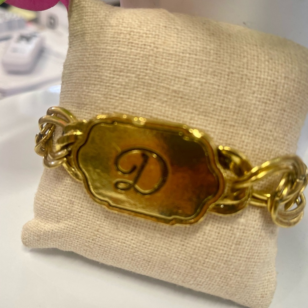 John Wind gold initial bracelet “D”